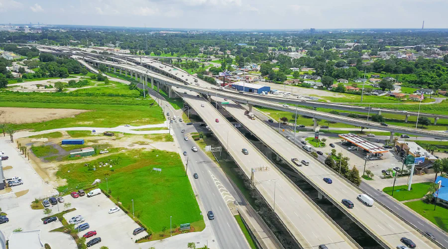 An image of US-90 Westbank Expressway